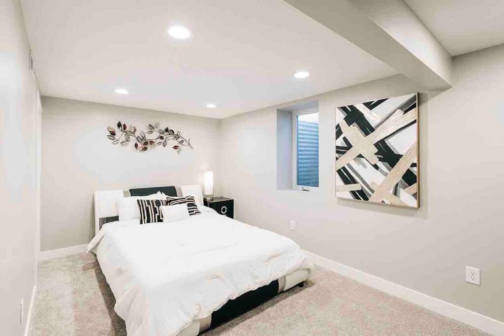 Beautiful Luxury Home Freshly Renovated With Big Yard, Seating & Grill Pad Cottage Grove Екстер'єр фото